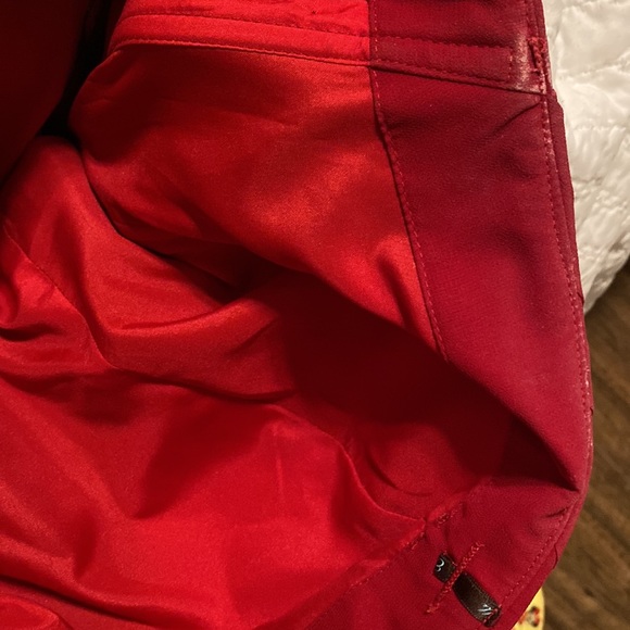 WINE STRAPLESS BRIDESMAID DRESS - Picture 13 of 15